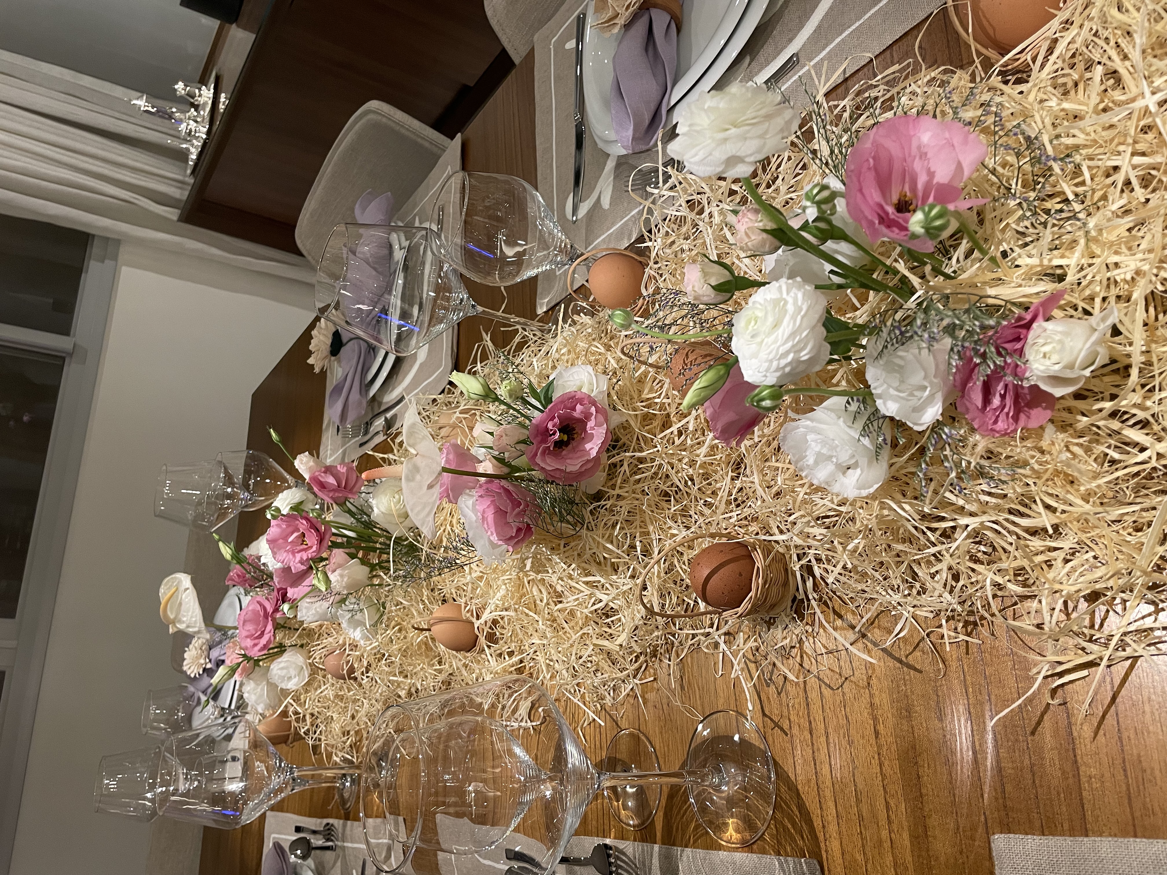Blush lisianthus table setting