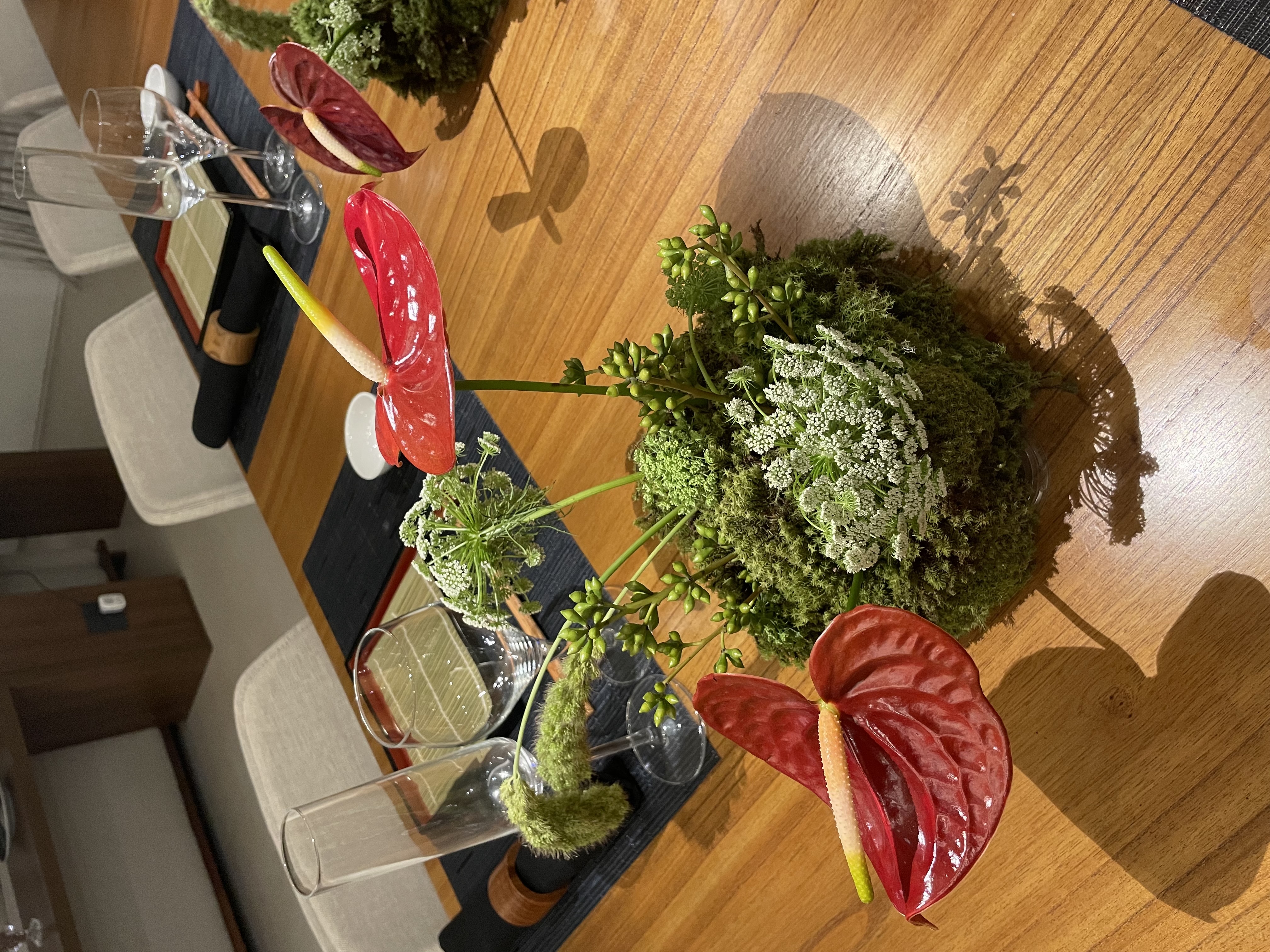 Contemporary dinner table design