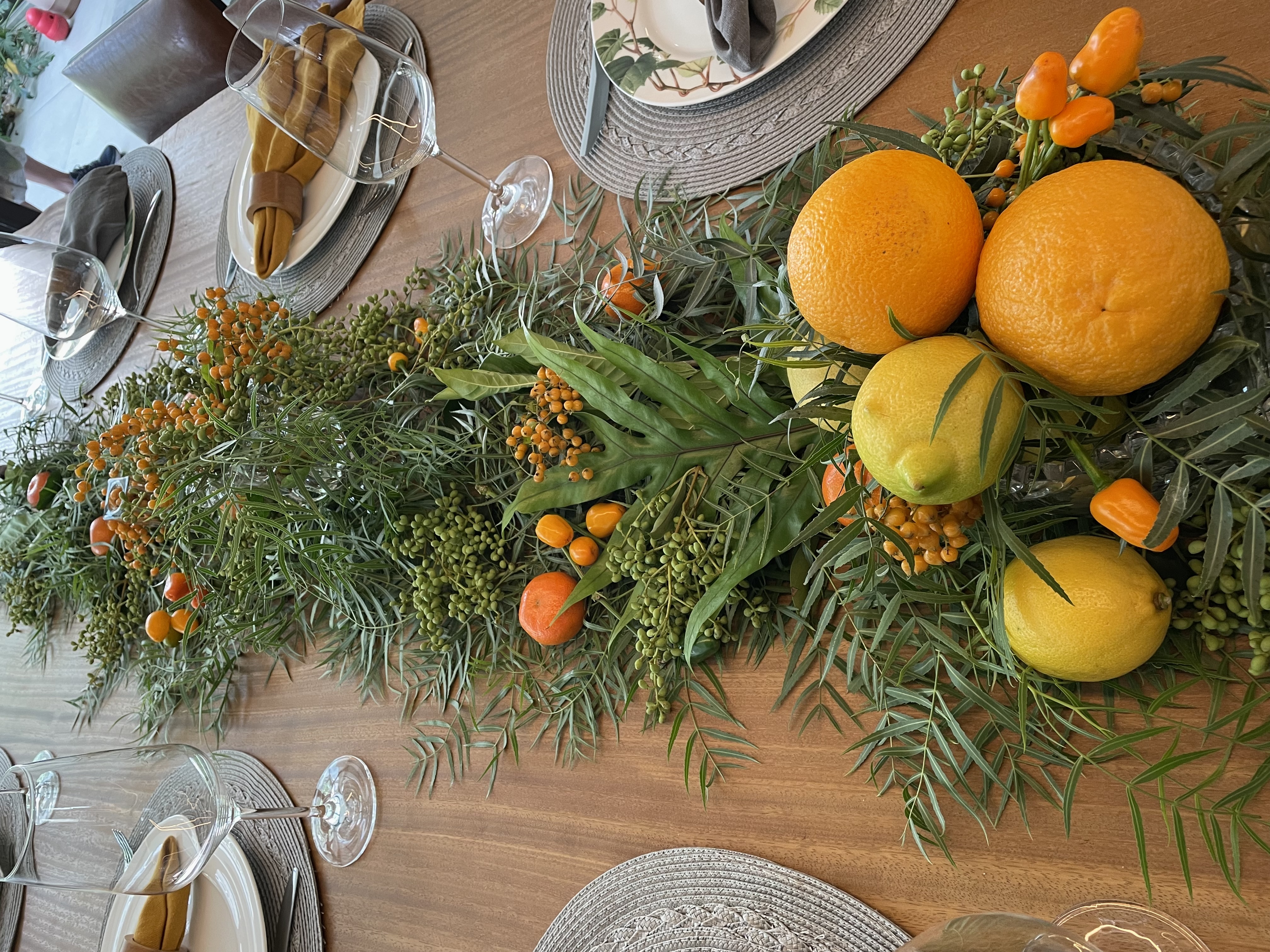 Fresh botanical centerpiece
